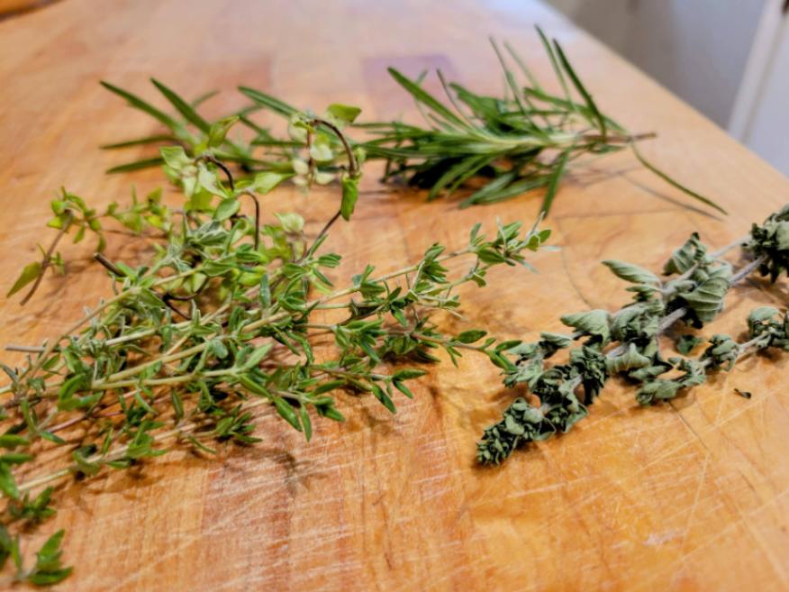 rosemary with other herbs - thyme and oregano
