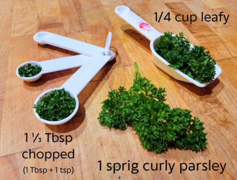 How to Measure Parsley (How Much is a Bunch?)